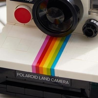 Блоковый конструктор LEGO Ideas Фотоаппарат Polaroid OneStep SX-70 (21345)  Фото №3