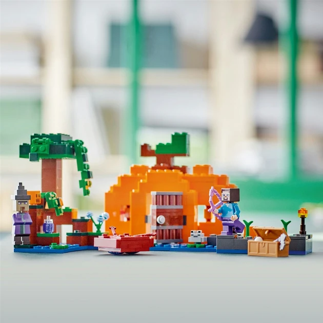 Блоковий конструктор LEGO Гарбузова ферма (21248)  Фото №3