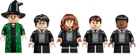 Блоковый конструктор LEGO Эллинг в замке Хогвартс (76426)  Фото №1
