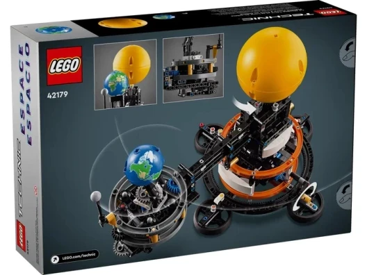 Блоковый конструктор LEGO Планета Земля и Луна на орбите (42179)  Фото №7