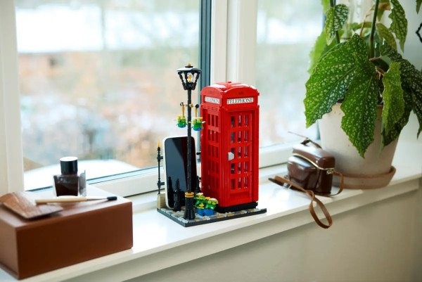 Блоковый конструктор LEGO Красная лондонская телефонная будка (21347)  Фото №6