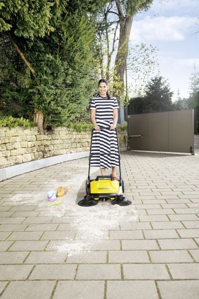Підмітальна машина Karcher S 4 Twin (1.766-365.0)  Фото №0