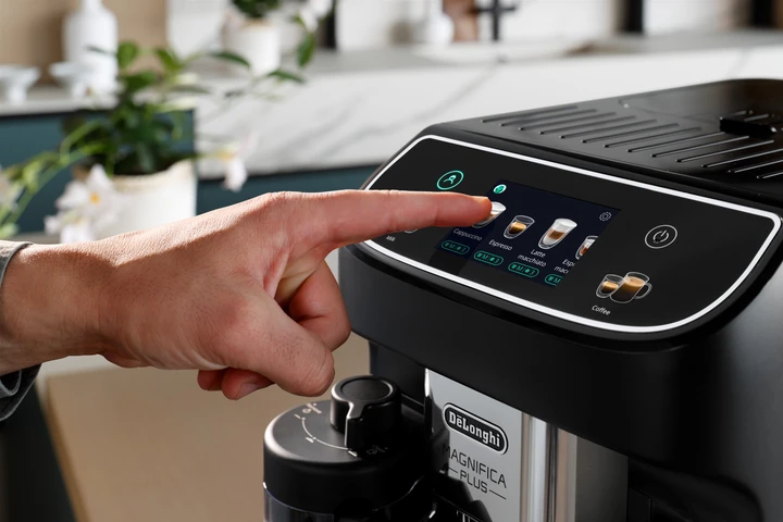 Кавова машина Delonghi Magnifica Plus ECAM 320.60.B  Фото №5