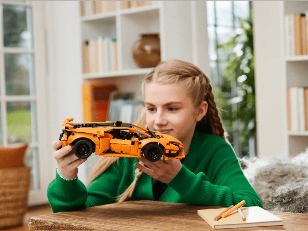 Авто-конструктор LEGO Lamborghini Huracan Tecnica Оранжевый (42196)  Фото №1