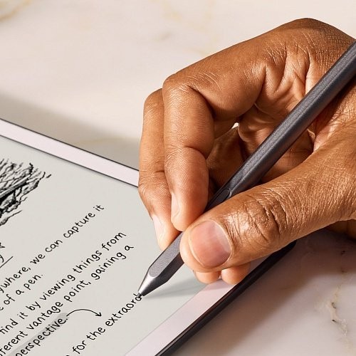 Електронна книга з підсвічуванням Amazon Kindle Scribe Premium Pen 16 GB Premium Pen (B09BRZBK15)  Фото №2