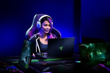 Наушники с микрофоном Razer Blackshark V2 PRO 2023 White (RZ04-04530200-R3M1)  Фото №3