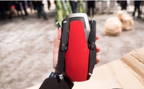 Квадрокоптер DJI Mavic Air Flame Red (CP.PT000148.01)  Фото №1