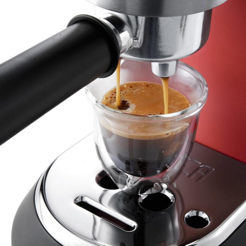 Ріжкова кавоварка еспресо Delonghi EC 685.R  Фото №1
