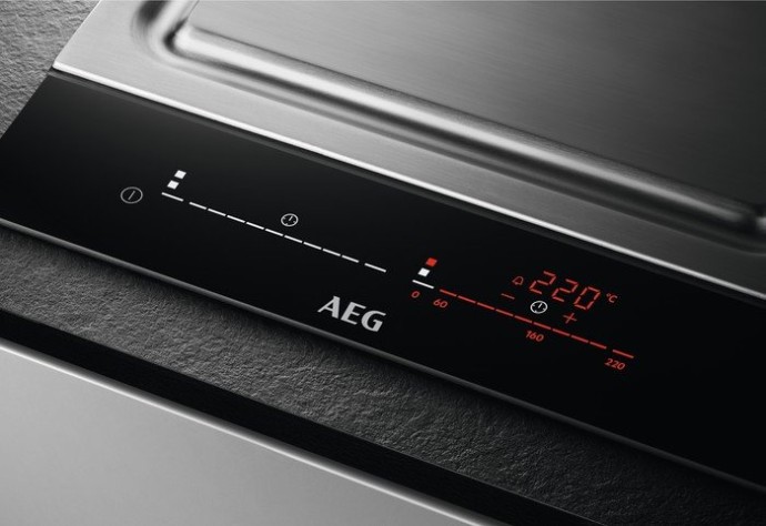 Варильна поверхня електрична AEG ITE42600KB  Фото №2