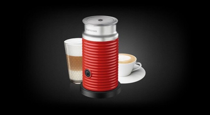 Спінювач молока Nespresso Aeroccino 3 Red (3694-EU-RE)  Фото №0