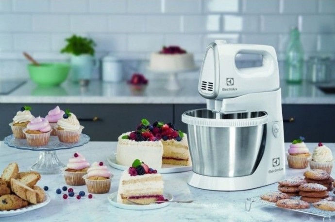 Міксер Electrolux ESM3300  Фото №2
