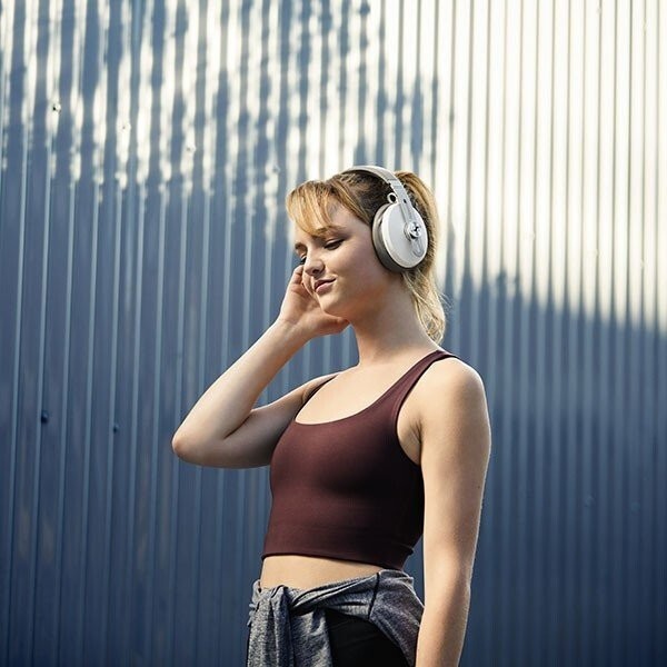 Наушники с микрофоном Sennheiser Momentum M3 AEBTXL Sandy White (508235)  Фото №2