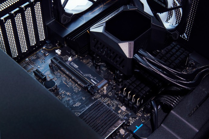 SSD накопитель Kingston KC3000 512 GB (SKC3000S/512G)  Фото №4