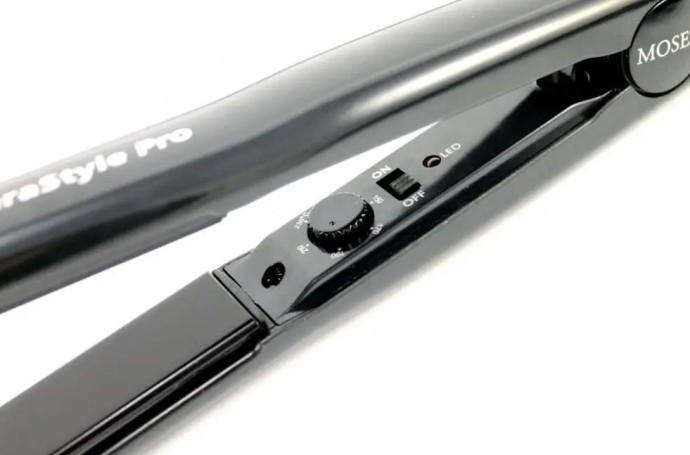 Утюжок для волос Moser 4417-0050 CeraStyle Pro 24 mm  Фото №0