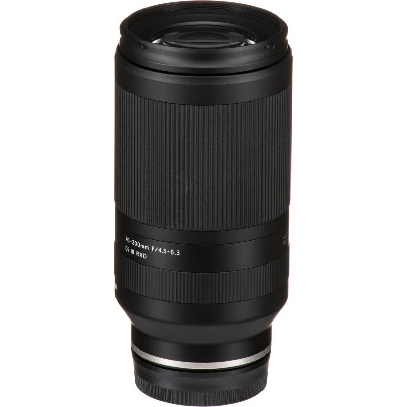 Длиннофокусный объектив Tamron AF 70-300mm f/4.5-6.3 Di III RXD  Фото №0