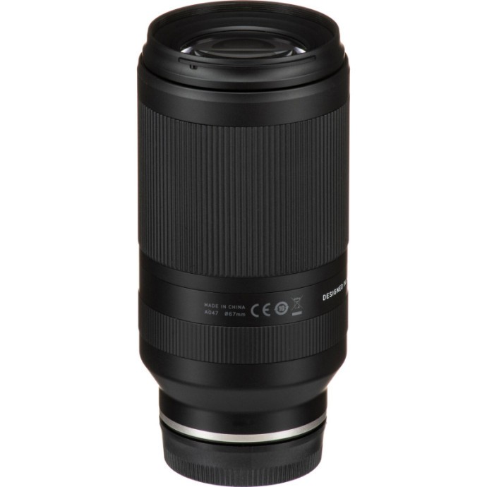 Длиннофокусный объектив Tamron AF 70-300mm f/4.5-6.3 Di III RXD  Фото №1