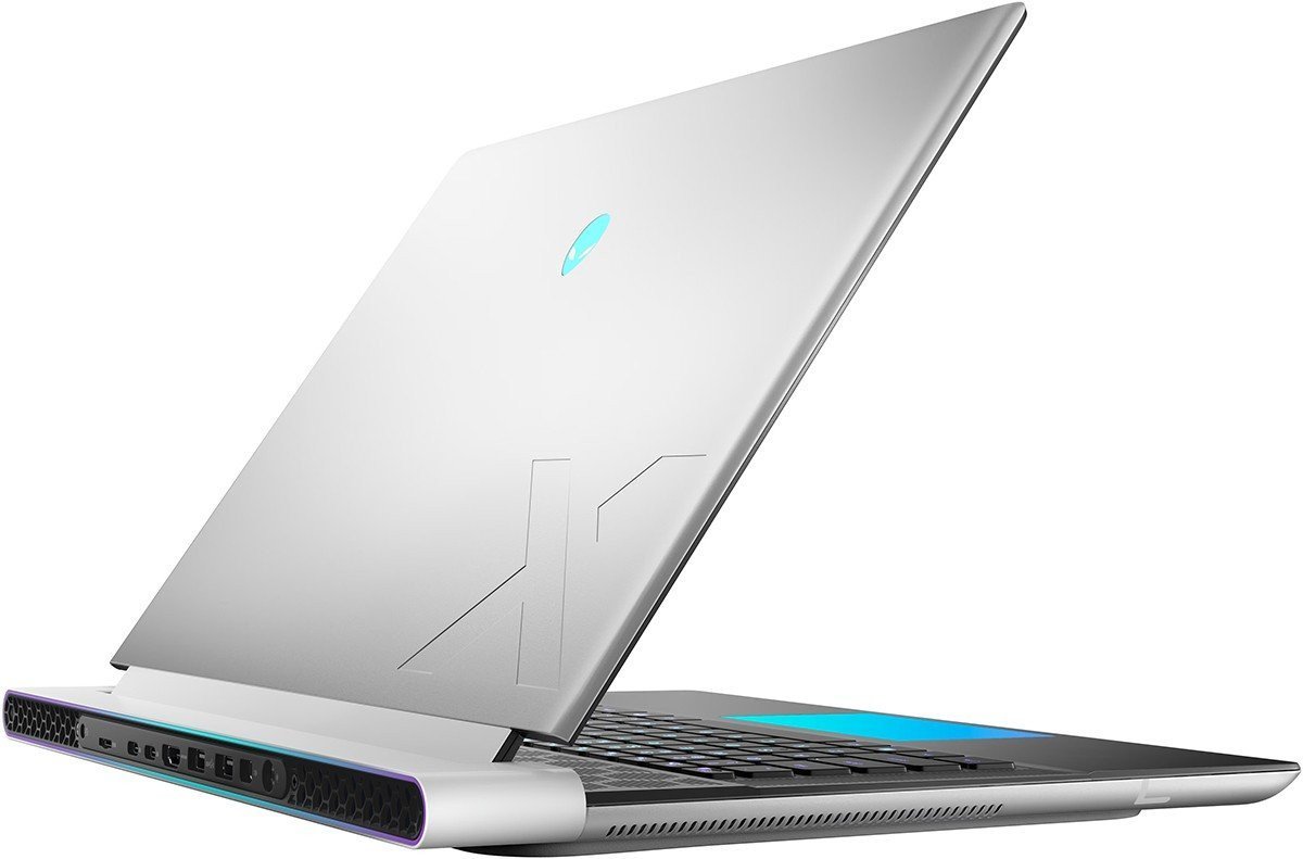 Ноутбук Alienware x16 R2 (Alienware-x6R2-7869)  Фото №3