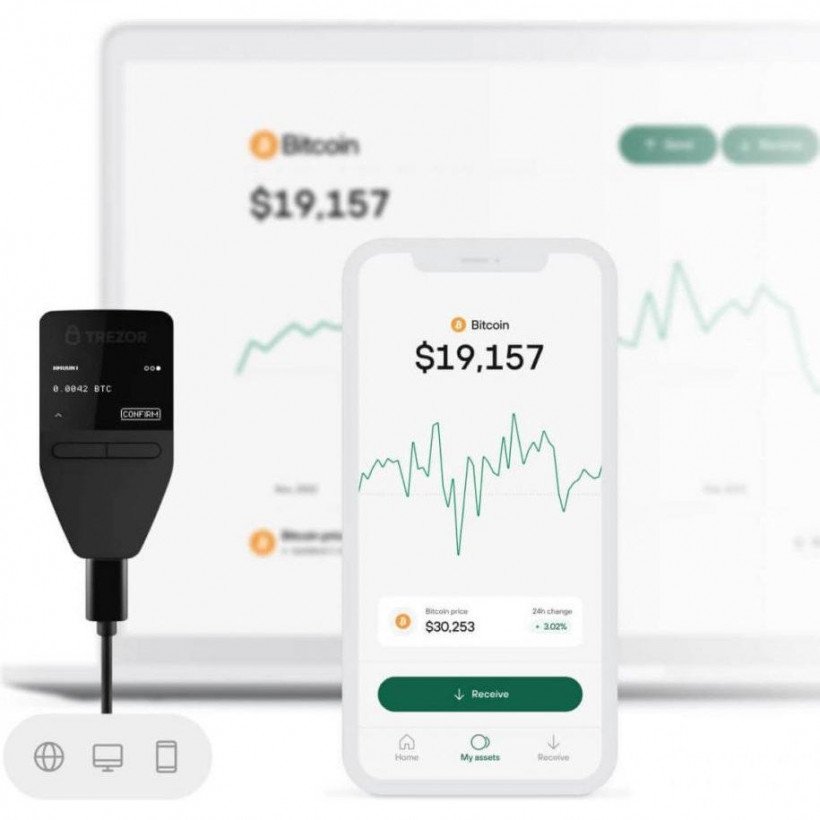 Апаратний криптогаманець Trezor Safe 3 Cosmic Black  Фото №5