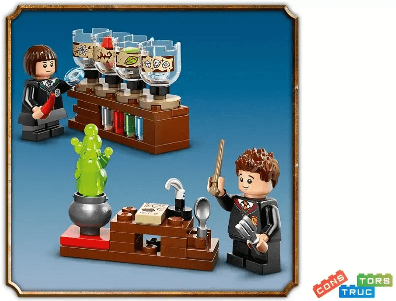 Блоковый конструктор LEGO Harry Potter Замок Хогвартс: класс зельеварения (76431)  Фото №4