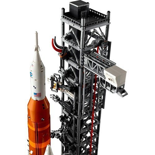 Блоковый конструктор LEGO Icons Система космического запуска НАСА Артемида (10341)  Фото №1