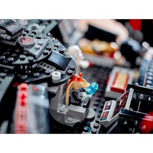 Блоковый конструктор LEGO Star Wars Темный сокол (75389)  Фото №7