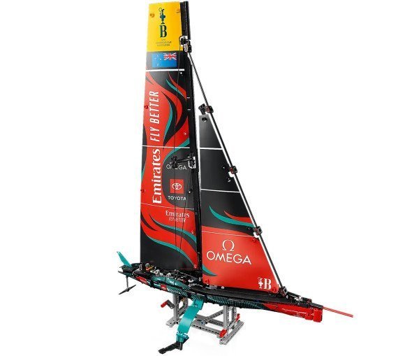 Блоковий конструктор LEGO Technic Яхта Emirates Team New Zealand AC75 (42174)  Фото №0