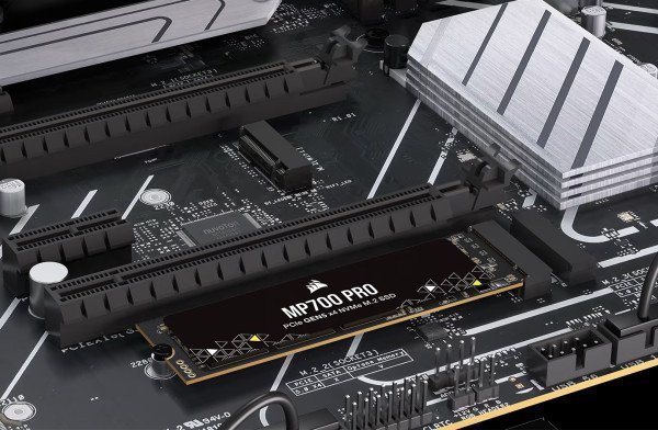 SSD накопичувач Corsair MP700 PRO 4 TB (CSSD-F4000GBMP700PNH)  Фото №2