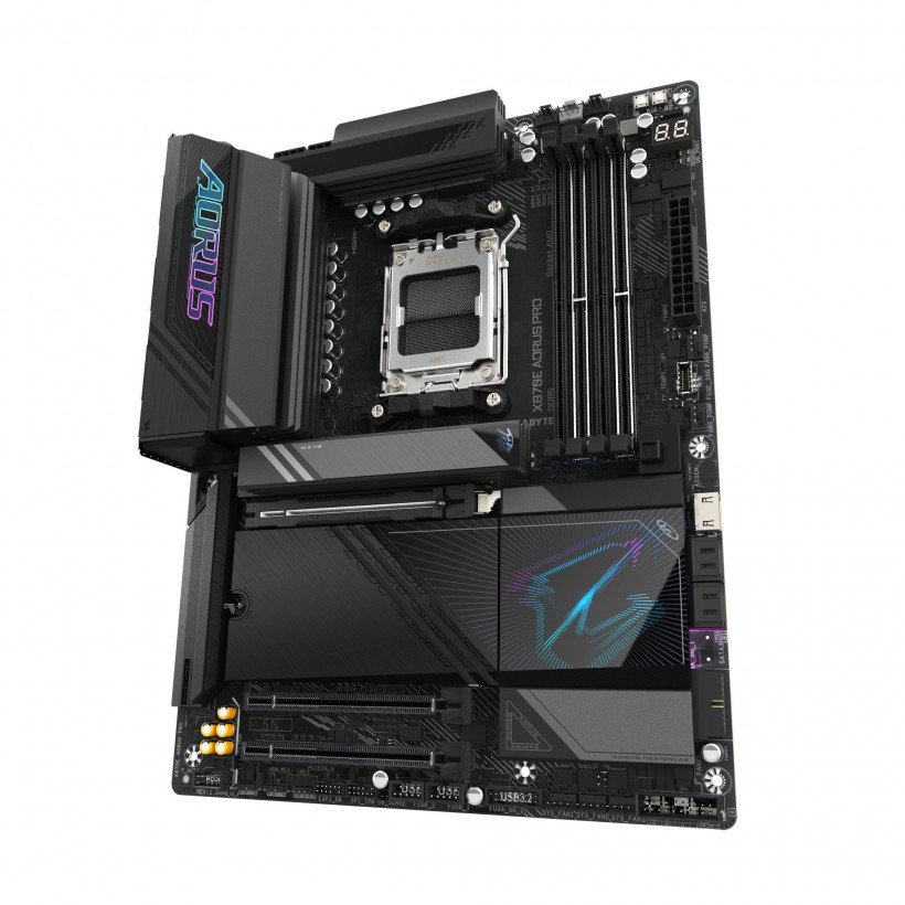 Материнская плата GIGABYTE X870E AORUS PRO  Фото №1