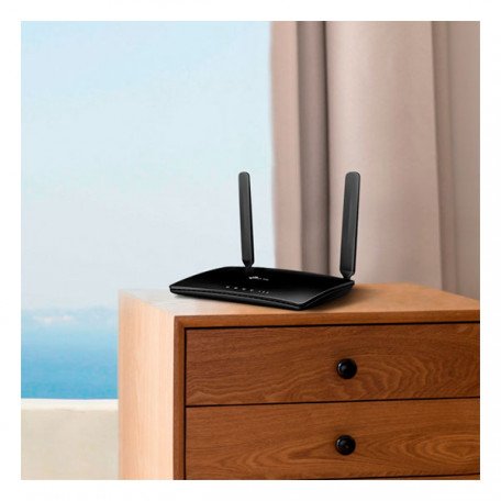 Беспроводной маршрутизатор (роутер) TP-Link TL-MR150  Фото №1