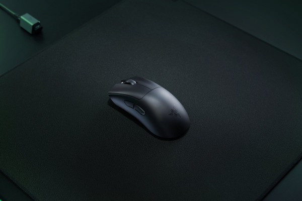 Мышь Razer DeathAdder V3 HyperSpeed Black (RZ01-05140100-R3G1)  Фото №0