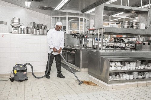 Професійний пилосос Karcher NT 22/1 Ap Te L (1.378-610.0)  Фото №4