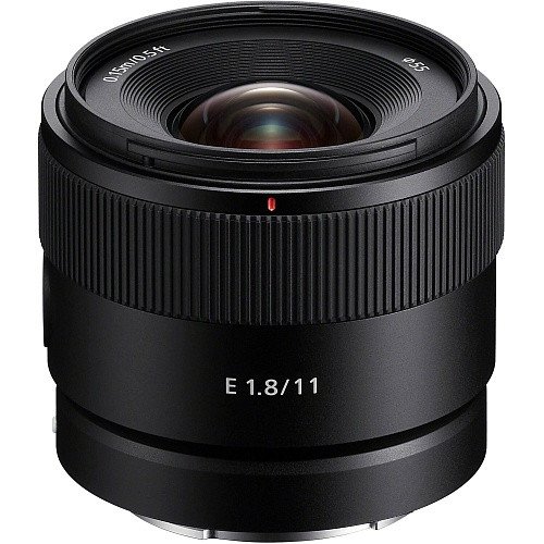 Широкоугольный объектив Sony SEL11F18 11mm f/1,8