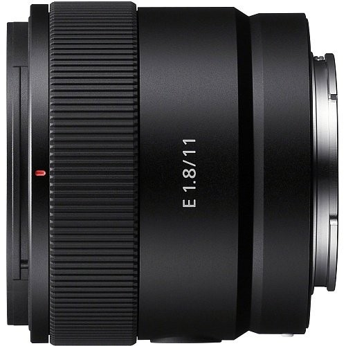 Широкоугольный объектив Sony SEL11F18 11mm f/1,8  Фото №1