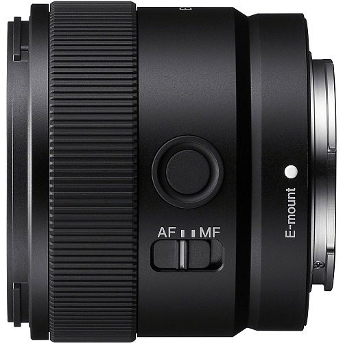Широкоугольный объектив Sony SEL11F18 11mm f/1,8  Фото №2