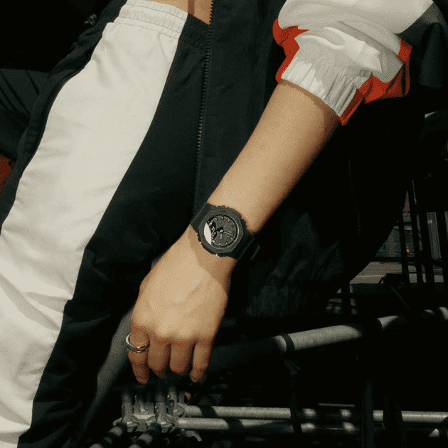Жіночий годинник Casio G-SHOCK Classic GMA-P2100BB-1AER  Фото №7