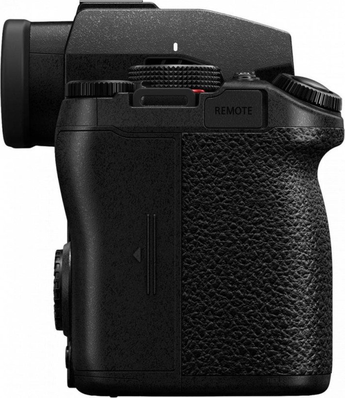 Бездзеркальний фотоапарат Panasonic Lumix S DC-S5 II Body (DC-S5M2EE)  Фото №3