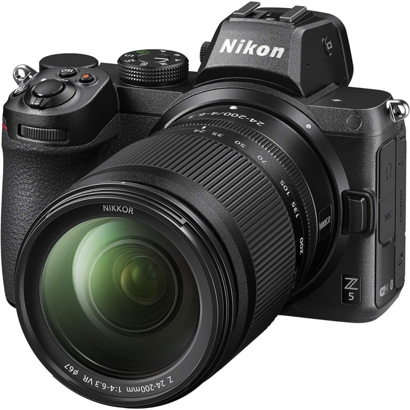 Бездзеркальний фотоапарат Nikon Z5 kit (24-200mm) (VOA040K004)