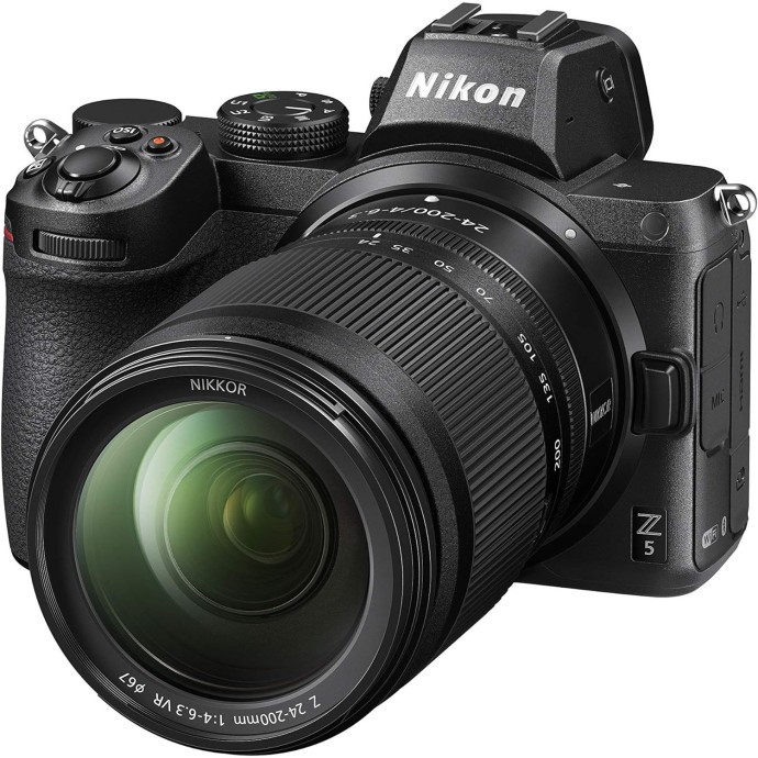Бездзеркальний фотоапарат Nikon Z5 kit (24-200mm) (VOA040K004)