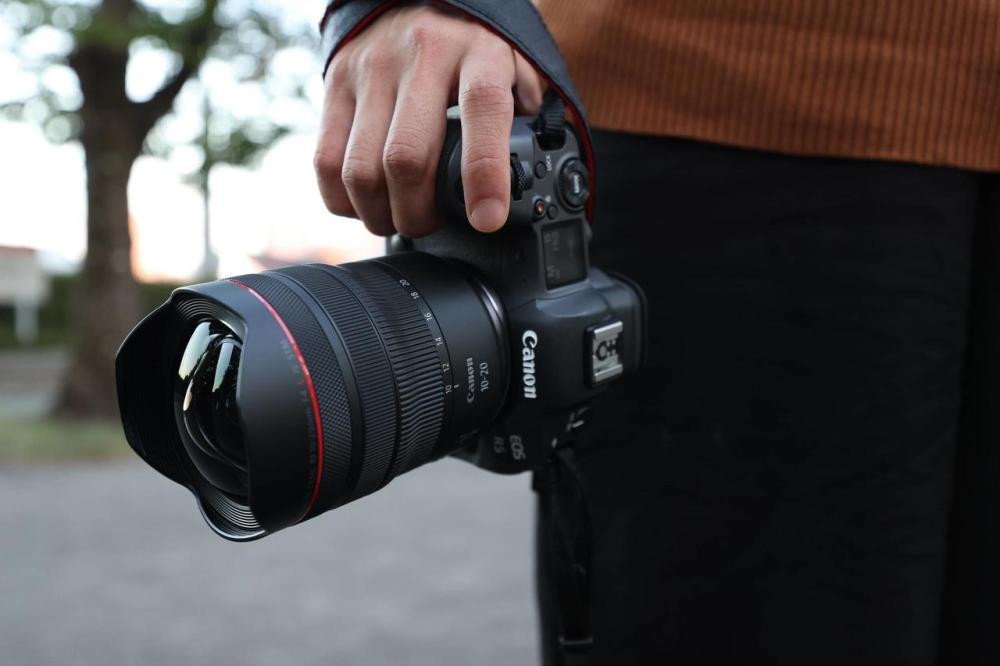 Широкоугольный объектив Canon RF 10-20mm f/4 L IS STM (6182C005)  Фото №6