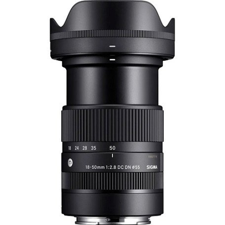 Универсальный объектив Sigma AF 18-50mm f/2,8 DC DN C (Canon RF)  Фото №1
