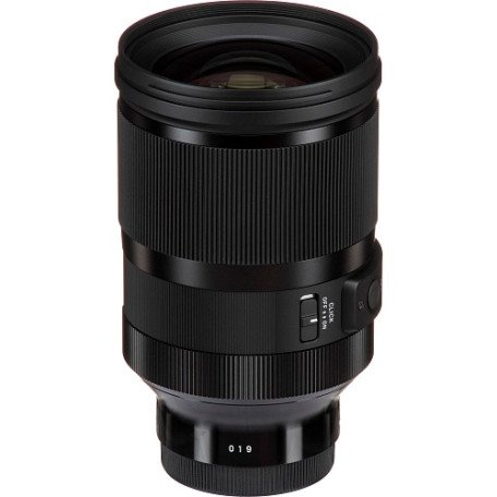 Широкоугольный объектив Sigma AF 35mm f/1,2 DG DN Art (L-Mount)  Фото №8