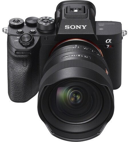 Ширококутний об&#039;єктив Sony SEL14F18GM 14mm f/1,8 GM  Фото №2