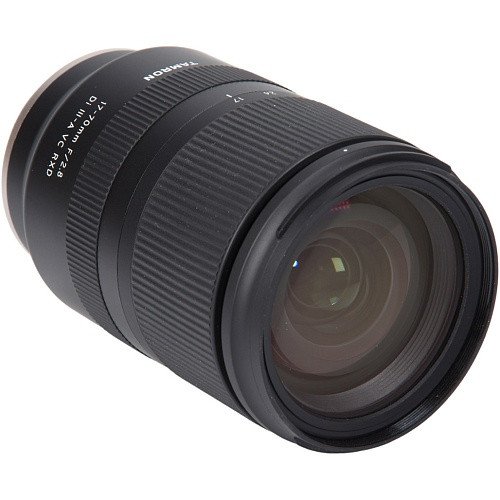 Універсальний об&#039;єктив Tamron AF 17-70mm f/2.8 Di III-A VC RXD (Fuji-X)  Фото №1