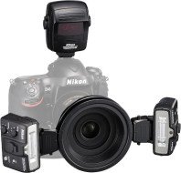 Зовнішній макро спалах Nikon Kit R1C1 (FSA906CA)