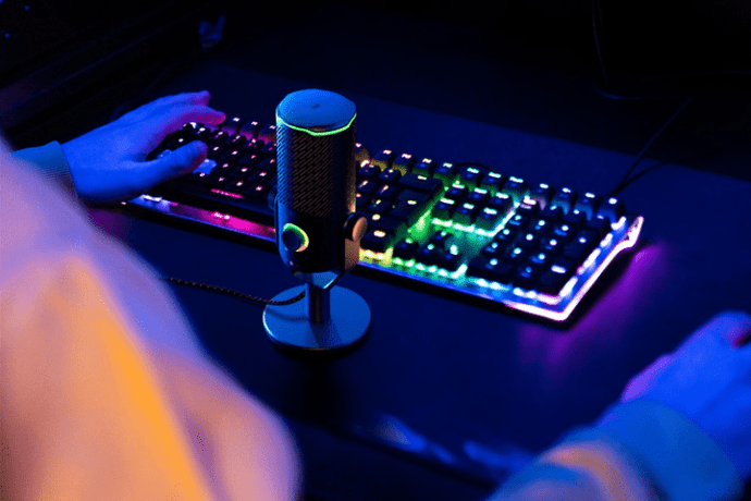 Мікрофон для ПК/ для стрімінгу, подкастів JBL Quantum Stream Studio (JBLSTRMSTUDIOBLK)  Фото №11