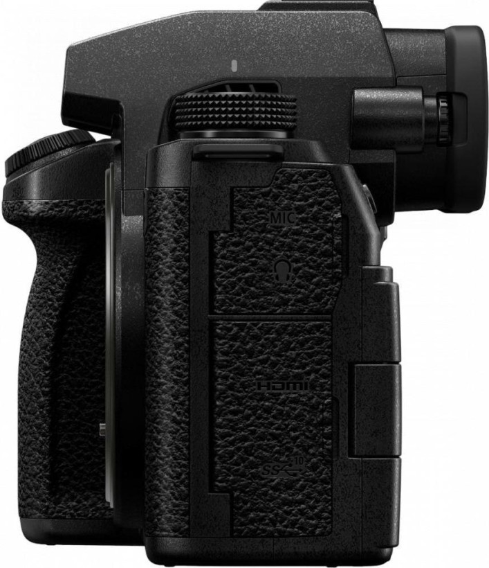 Бездзеркальний фотоапарат Panasonic Lumix S DC-S5 IIX Body (DC-S5M2XEE)  Фото №2