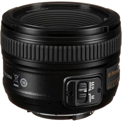 Стандартный объектив Nikon AF-S Nikkor 50mm f/1,8G (JAA015DA)  Фото №1