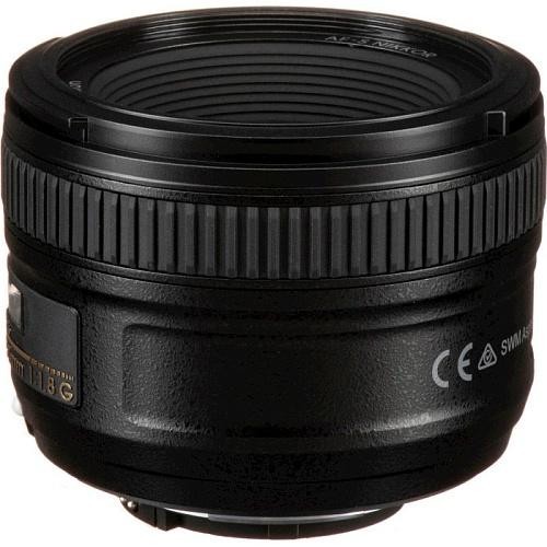 Стандартный объектив Nikon AF-S Nikkor 50mm f/1,8G (JAA015DA)  Фото №2