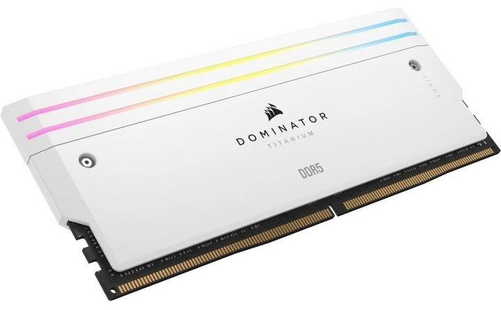 Оперативная память для настольных компьютеров Corsair 32 GB (2x16GB) DDR5 6000 MHz Dominator Titanium RGB White (CMP32GX5M2B6000C30W)  Фото №2