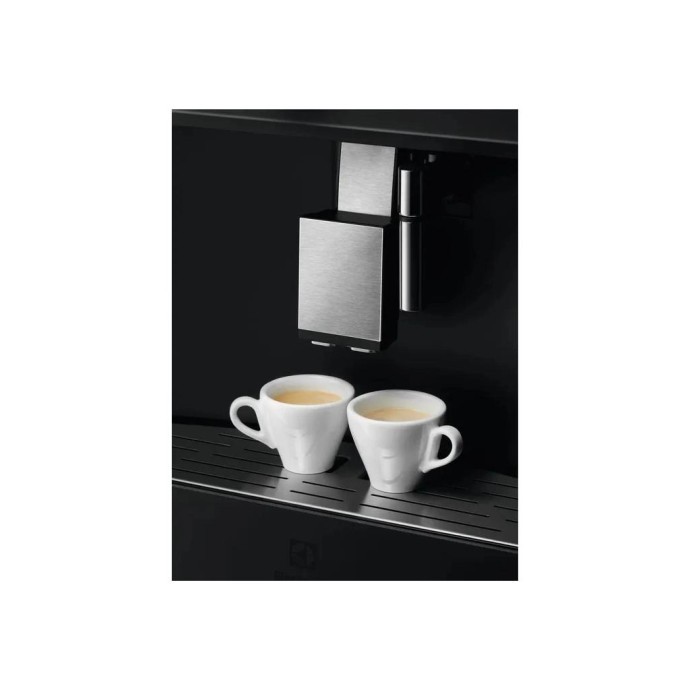 Кофемашина автоматическая Electrolux EBC85X  Фото №1